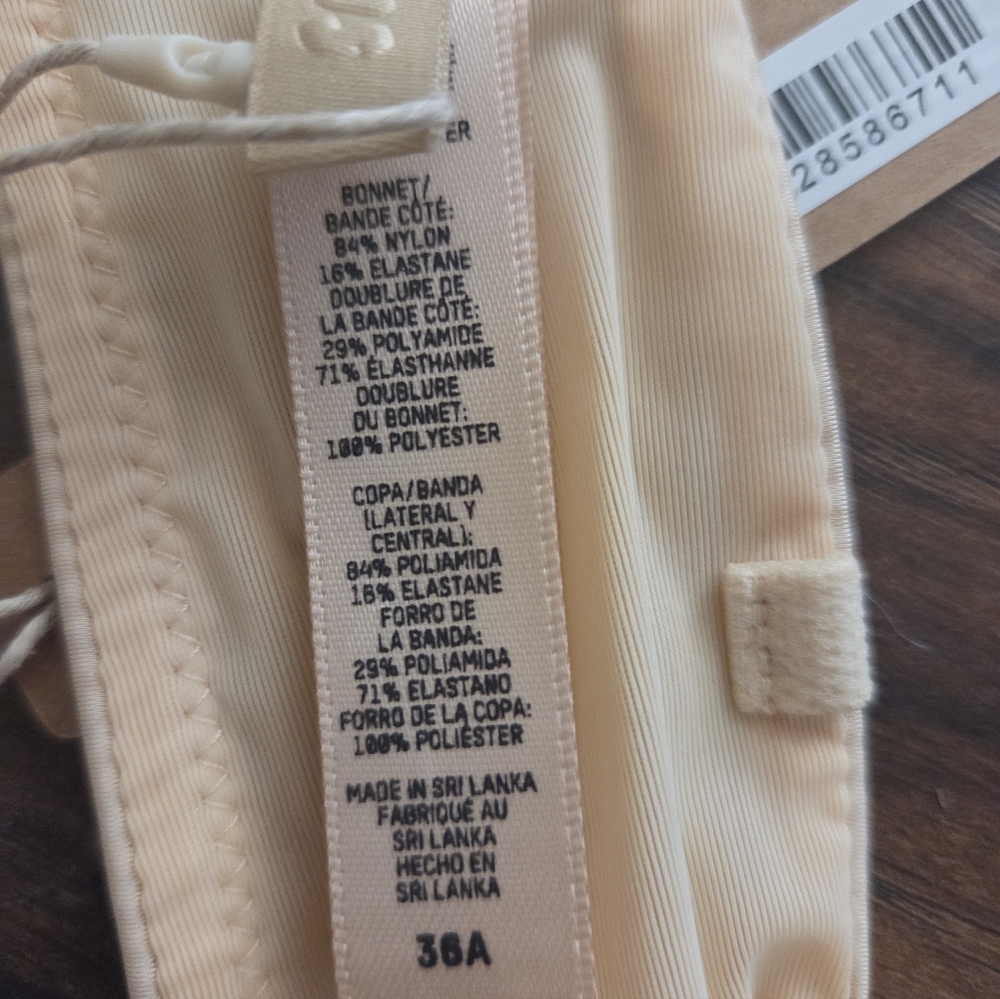 Skims Multi-way Push Up Bra - Picture 4 of 4